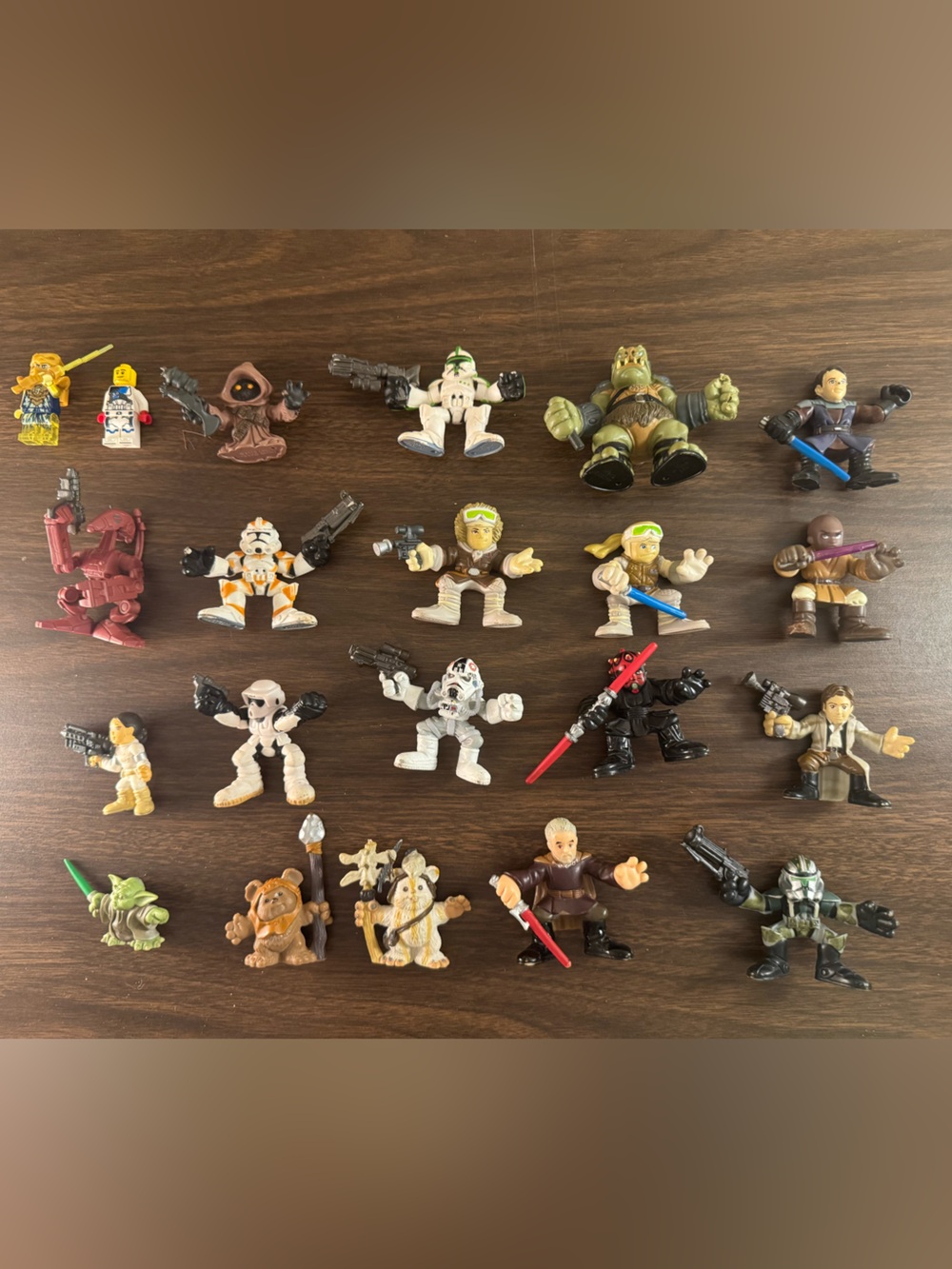 Star Wars Galactic Heroes Action Figure Lot - Jedi, Clone Troopers, Ewoks, Yoda
